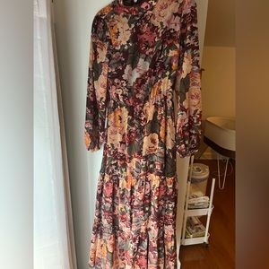Pretty fall maxi dress!